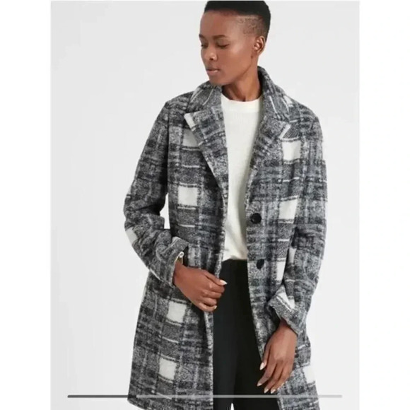 - Banana Republic Factory Plaid Knit Wool Overcoat - Picture 1 of 9